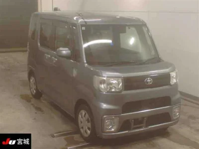 Toyota Pixis Mega