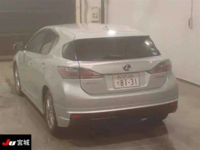 Lexus CT200h