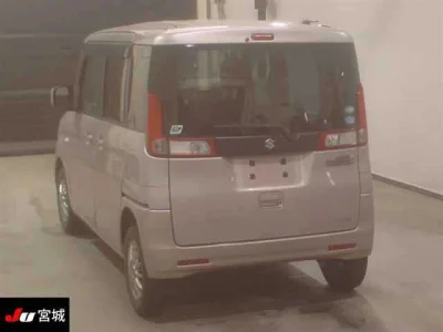 Suzuki SPACIA