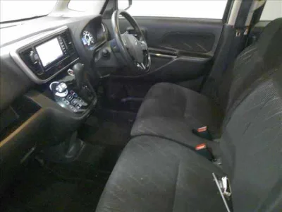 Mitsubishi eK X Space