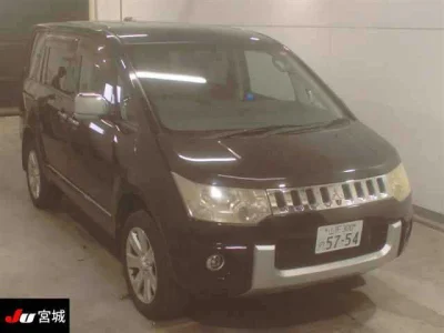 Mitsubishi DELICA D5