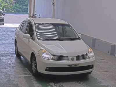 Nissan Tiida Latio