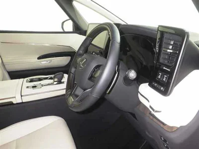 Lexus LM500h