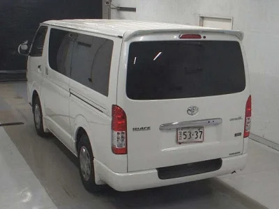 Toyota HiAce Van