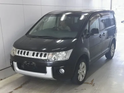 Mitsubishi DELICA D5