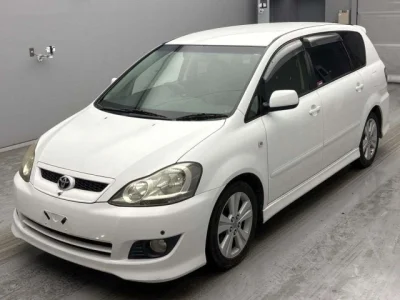 Toyota Ipsum