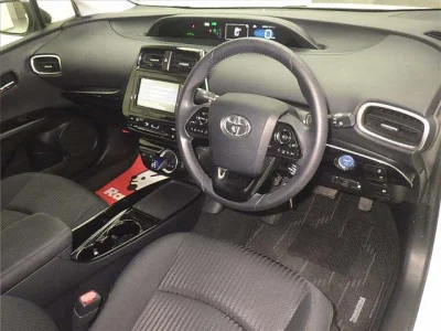 Toyota Prius PHV