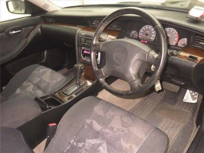 Nissan Laurel
