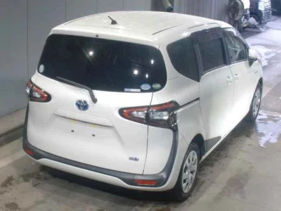 Toyota Sienta
