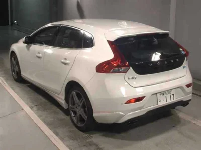 Volvo V40