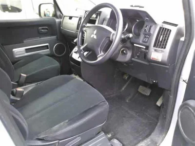 Mitsubishi DELICA D5