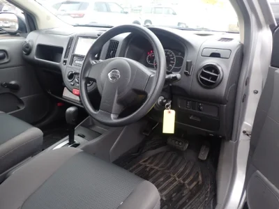 Nissan AD