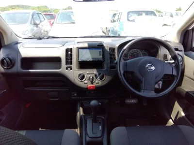 Nissan AD