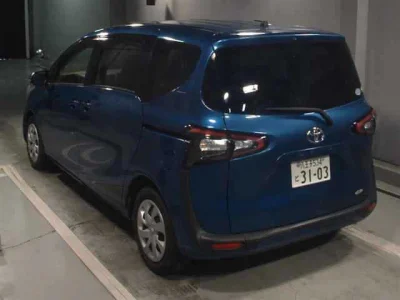 Toyota Sienta