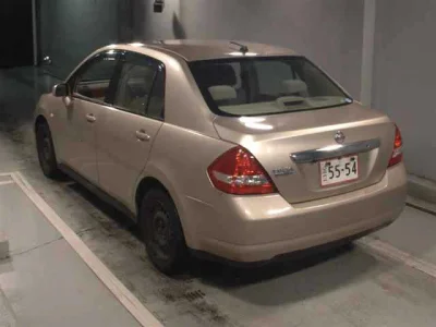 Nissan Tiida Latio