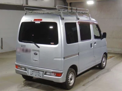 Toyota Pixis Van