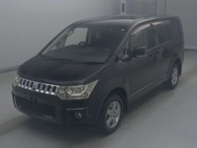 Mitsubishi DELICA D5