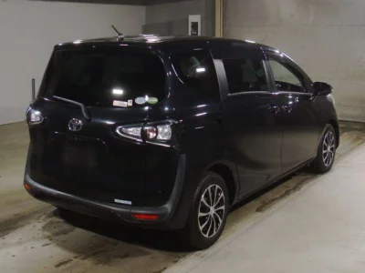 Toyota Sienta