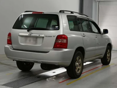 Toyota Kluger V