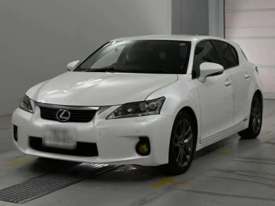 Lexus CT200h