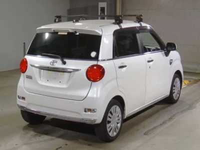 Toyota Pixis Joy