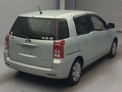 Toyota Raum