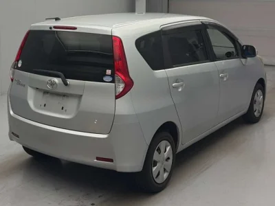 Toyota Passo Sette