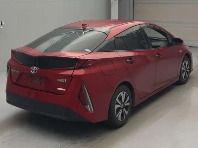 Toyota Prius PHV
