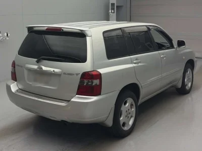 Toyota Kluger V