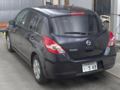 Nissan TIIDA