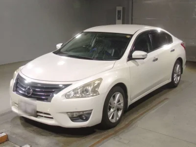 Nissan TEANA