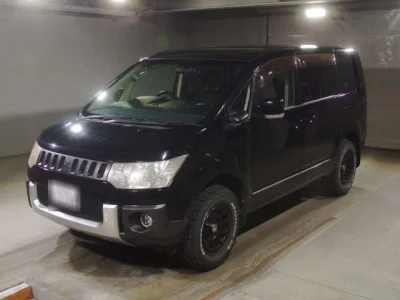 Mitsubishi DELICA D5