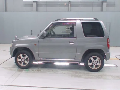 Nissan Kix