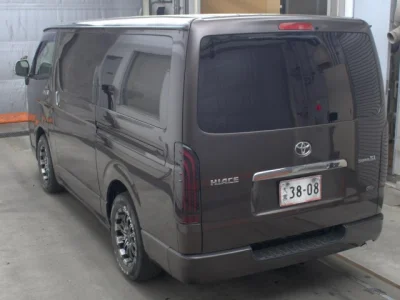 Toyota HiAce Van