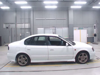 Subaru LEGACY B4