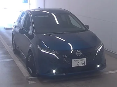 Nissan AURA