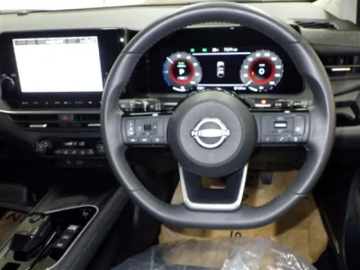 Nissan AURA