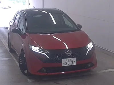 Nissan AURA
