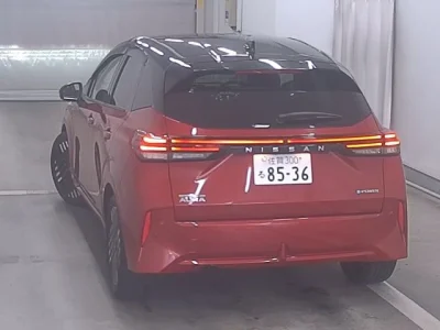 Nissan AURA