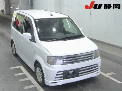 Nissan Otti