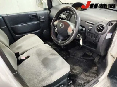 Nissan Otti