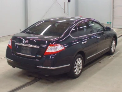 Nissan TEANA
