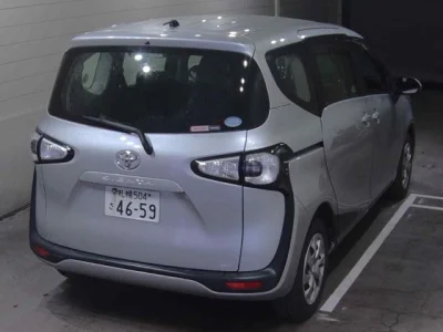 Toyota Sienta