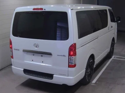 Toyota HiAce Van
