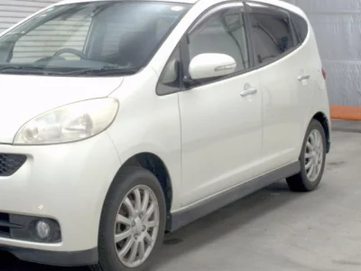 Daihatsu Sonica