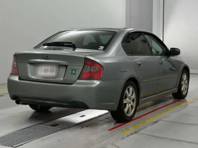 Subaru Legacy B4