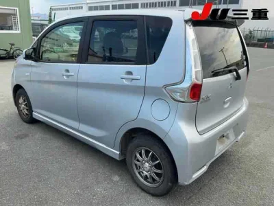 Mitsubishi EK CUSTOM