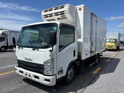 Isuzu ELF