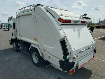 Isuzu ELF