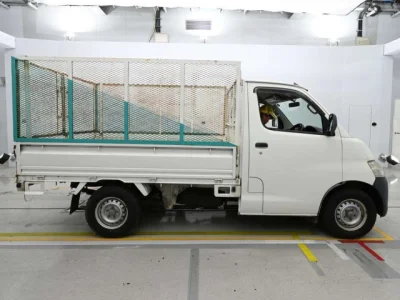 Toyota Lite Ace Truck